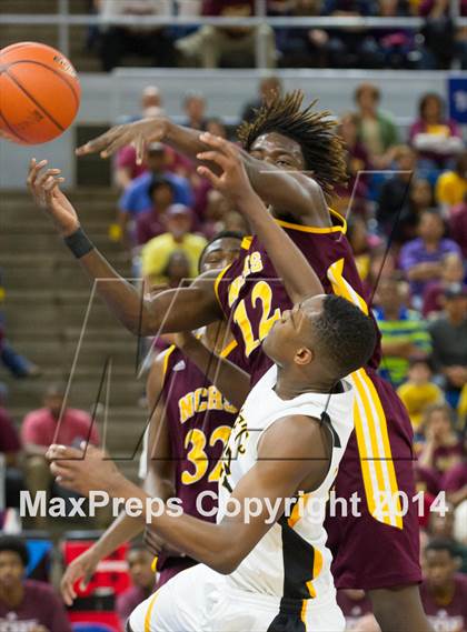 Thumbnail 3 in Scotlandville vs. Natchitoches Central (LHSAA 5A Final) photogallery.
