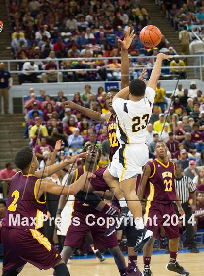 Thumbnail 3 in Scotlandville vs. Natchitoches Central (LHSAA 5A Final) photogallery.