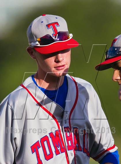 Thumbnail 2 in Foster vs Tomball (UIL 4A Region 3 Final) photogallery.