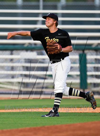 Thumbnail 1 in Foster vs Tomball (UIL 4A Region 3 Final) photogallery.