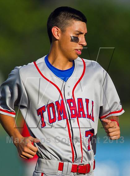 Thumbnail 3 in Foster vs Tomball (UIL 4A Region 3 Final) photogallery.