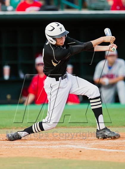 Thumbnail 1 in Foster vs Tomball (UIL 4A Region 3 Final) photogallery.