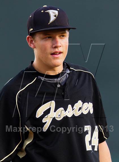 Thumbnail 3 in Foster vs Tomball (UIL 4A Region 3 Final) photogallery.