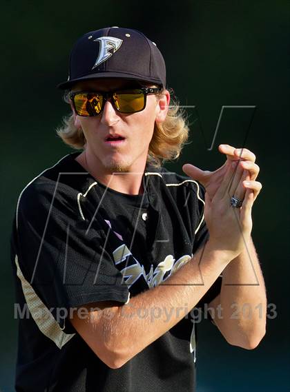 Thumbnail 2 in Foster vs Tomball (UIL 4A Region 3 Final) photogallery.