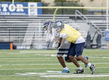 Thumbnail 1 in Loyola (Blue/White Scrimmage)  photogallery.