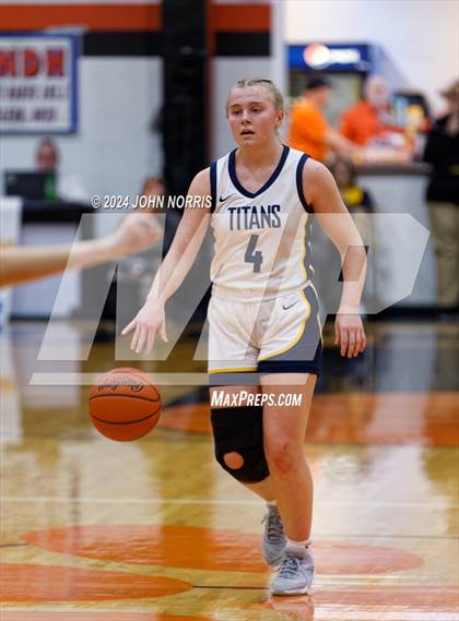 Thumbnail 2 in Ottawa-Glandorf vs Liberty Center (OHSAA Division 3 Region 10 Regional Semi Final) photogallery.