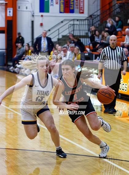 Thumbnail 2 in Ottawa-Glandorf vs Liberty Center (OHSAA Division 3 Region 10 Regional Semi Final) photogallery.