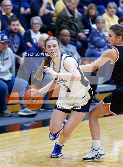 Thumbnail 3 in Ottawa-Glandorf vs Liberty Center (OHSAA Division 3 Region 10 Regional Semi Final) photogallery.