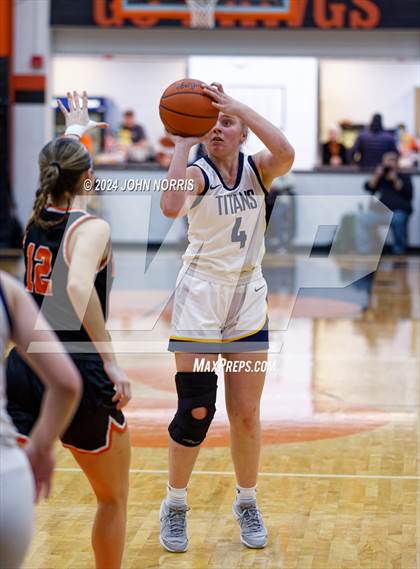 Thumbnail 1 in Ottawa-Glandorf vs Liberty Center (OHSAA Division 3 Region 10 Regional Semi Final) photogallery.