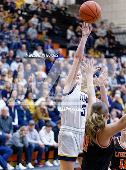 Thumbnail 2 in Ottawa-Glandorf vs Liberty Center (OHSAA Division 3 Region 10 Regional Semi Final) photogallery.
