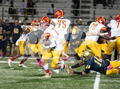 Thumbnail 3 in St. Thomas Aquinas vs Deerfield Beach photogallery.
