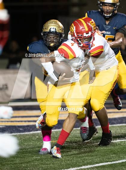 Thumbnail 3 in St. Thomas Aquinas vs Deerfield Beach photogallery.