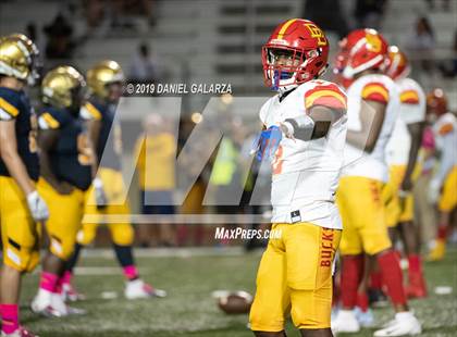 Thumbnail 1 in St. Thomas Aquinas vs Deerfield Beach photogallery.