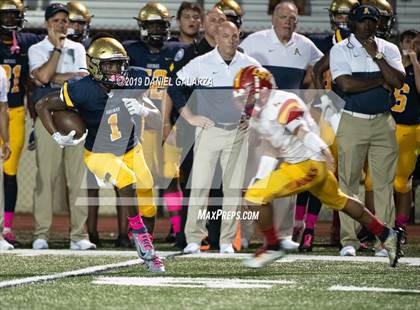 Thumbnail 1 in St. Thomas Aquinas vs Deerfield Beach photogallery.