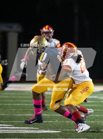 Thumbnail 2 in St. Thomas Aquinas vs Deerfield Beach photogallery.