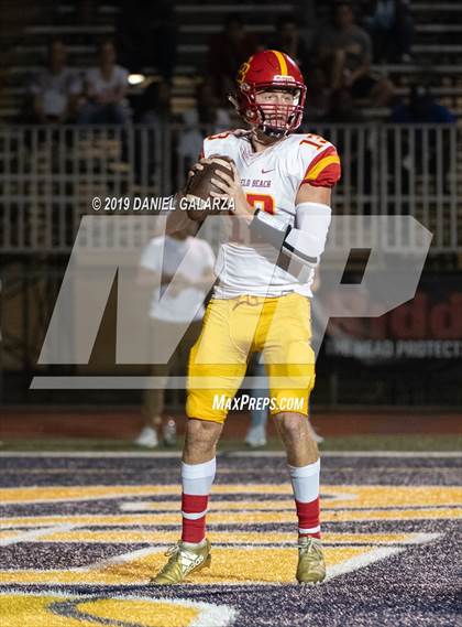 Thumbnail 3 in St. Thomas Aquinas vs Deerfield Beach photogallery.