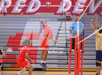 Thumbnail 1 in Mater Dei Catholic @ Sweetwater photogallery.
