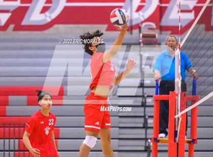 Thumbnail 1 in Mater Dei Catholic @ Sweetwater photogallery.