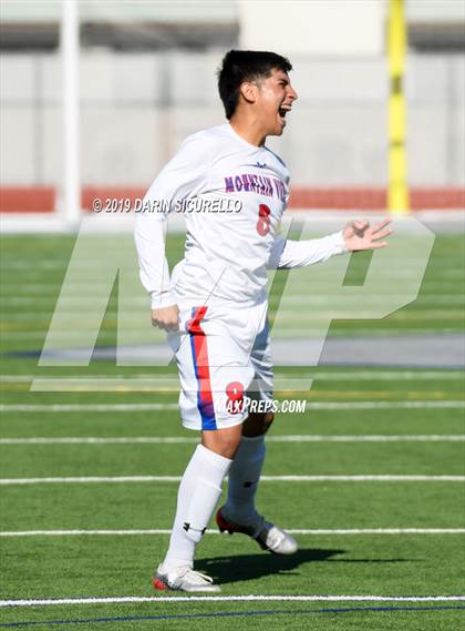 Thumbnail 1 in Williams Field vs Mountain View (Coyote Classic Tournament) photogallery.