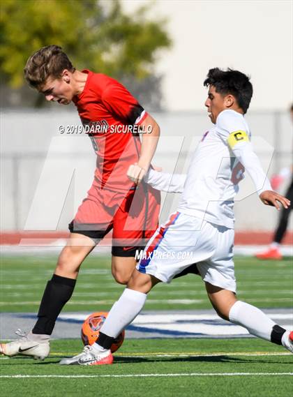 Thumbnail 1 in Williams Field vs Mountain View (Coyote Classic Tournament) photogallery.