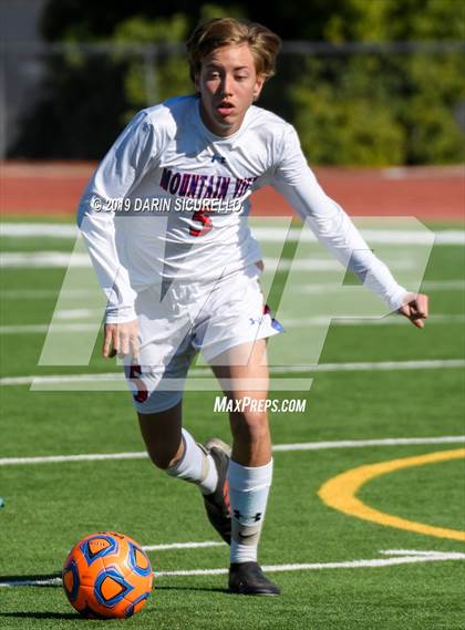 Thumbnail 2 in Williams Field vs Mountain View (Coyote Classic Tournament) photogallery.