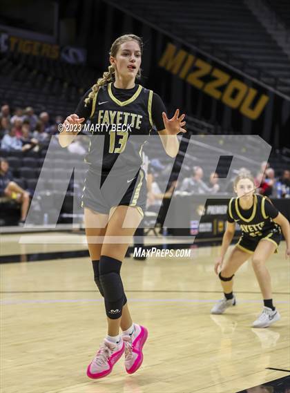 Thumbnail 3 in Fayette vs Helias Catholic (Norm Stewart Classic) photogallery.