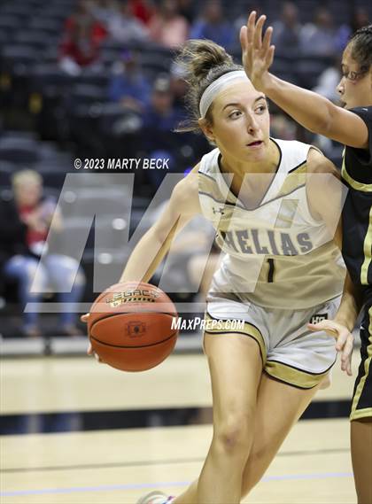 Thumbnail 3 in Fayette vs Helias Catholic (Norm Stewart Classic) photogallery.