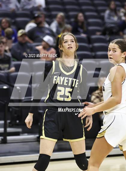 Thumbnail 1 in Fayette vs Helias Catholic (Norm Stewart Classic) photogallery.