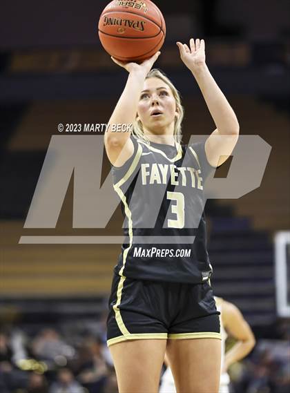 Thumbnail 2 in Fayette vs Helias Catholic (Norm Stewart Classic) photogallery.