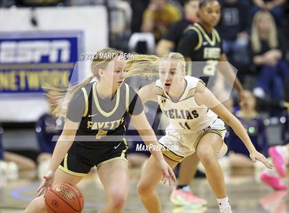 Thumbnail 3 in Fayette vs Helias Catholic (Norm Stewart Classic) photogallery.