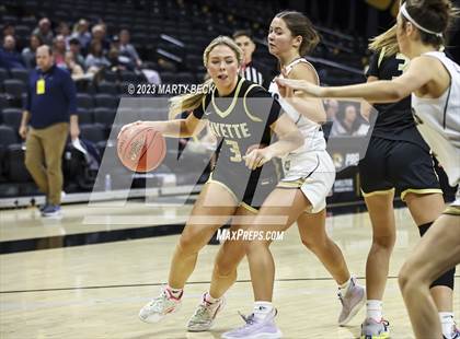 Thumbnail 3 in Fayette vs Helias Catholic (Norm Stewart Classic) photogallery.