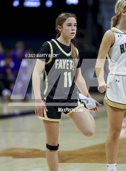 Thumbnail 2 in Fayette vs Helias Catholic (Norm Stewart Classic) photogallery.