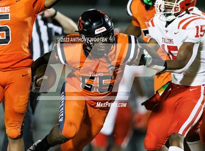 Thumbnail 2 in Seventy-First @ South View photogallery.
