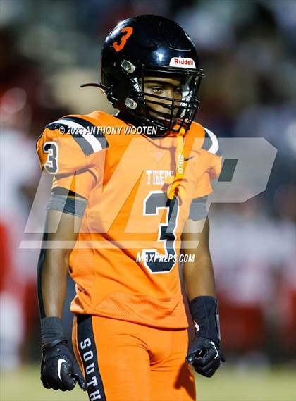 Thumbnail 2 in Seventy-First @ South View photogallery.
