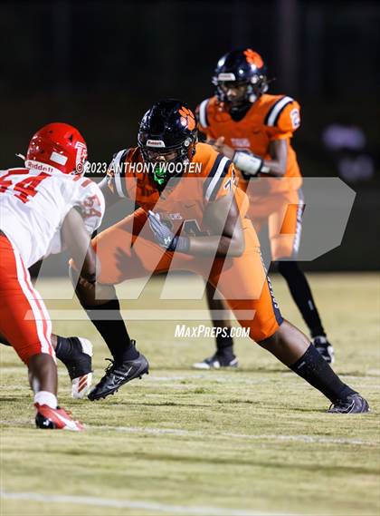 Thumbnail 3 in Seventy-First @ South View photogallery.