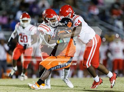 Thumbnail 3 in Seventy-First @ South View photogallery.