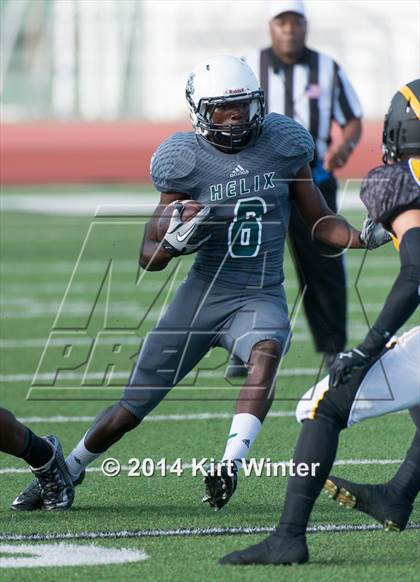 Thumbnail 2 in Del Oro vs Helix (UT Honor Bowl) photogallery.