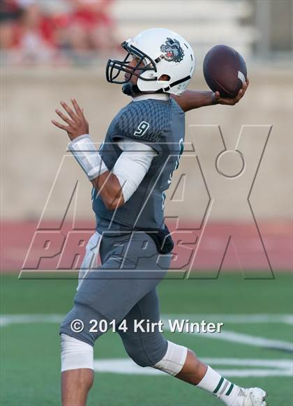 Thumbnail 2 in Del Oro vs Helix (UT Honor Bowl) photogallery.