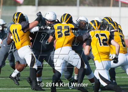 Thumbnail 3 in Del Oro vs Helix (UT Honor Bowl) photogallery.