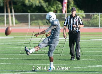 Thumbnail 3 in Del Oro vs Helix (UT Honor Bowl) photogallery.