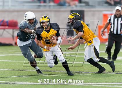 Thumbnail 3 in Del Oro vs Helix (UT Honor Bowl) photogallery.