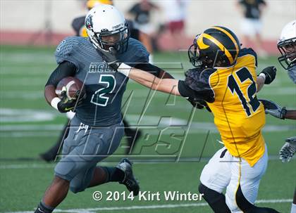 Thumbnail 3 in Del Oro vs Helix (UT Honor Bowl) photogallery.