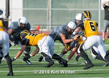 Thumbnail 3 in Del Oro vs Helix (UT Honor Bowl) photogallery.