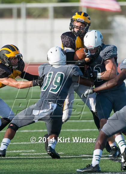 Thumbnail 1 in Del Oro vs Helix (UT Honor Bowl) photogallery.