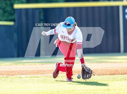 Thumbnail 2 in Piedmont @ Cuthbertson photogallery.