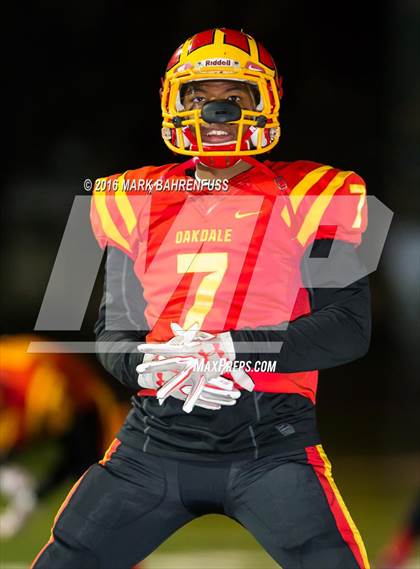 Thumbnail 2 in Oakdale vs. Christian Brothers (CIF SJS D3 Final) photogallery.