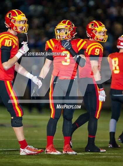 Thumbnail 3 in Oakdale vs. Christian Brothers (CIF SJS D3 Final) photogallery.