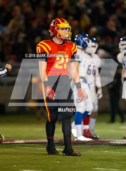 Thumbnail 2 in Oakdale vs. Christian Brothers (CIF SJS D3 Final) photogallery.