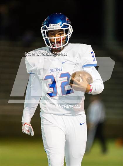 Thumbnail 2 in Oakdale vs. Christian Brothers (CIF SJS D3 Final) photogallery.