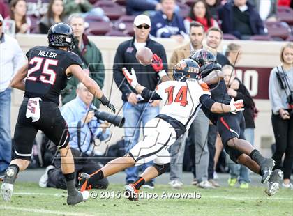 Thumbnail 3 in Rockwall vs. Lake Travis (UIL 6A Quarterfinal) photogallery.